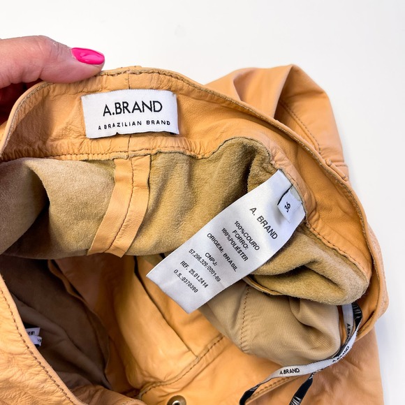 A. Brand Brazilian Brand (36) Fits W24 Leather Cargo Jogger Pants Beige Womens - Picture 8 of 12